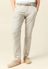 Льняные брюки