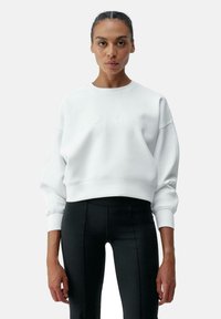 Спортивная толстовка