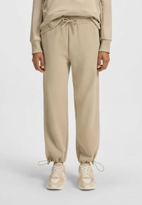 Спортивные штаны Спортивные штаны