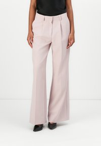 Широкие брюки Широкие брюки