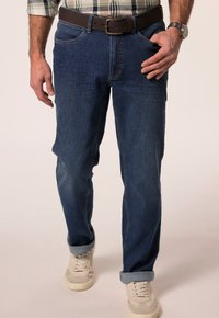 Прямые джинсы