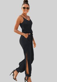 Комбинезон Комбинезон