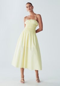 Летнее платье