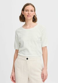 Пуловер с коротким рукавом