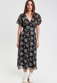 Летнее платье