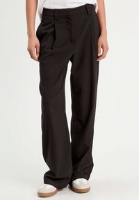 Широкие брюки Широкие брюки