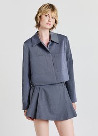 Короткая куртка