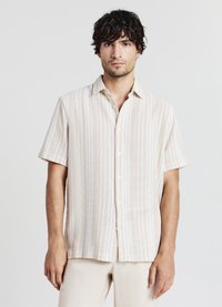 Рубашка с коротким рукавом Рубашка с коротким рукавом