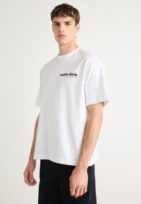 Футболка Футболка