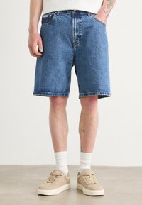 Шорты Шорты