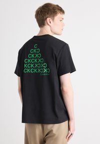 Футболка Футболка