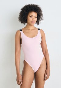 Купальное платье