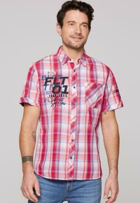 Рубашка с коротким рукавом