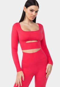 Спортивная толстовка