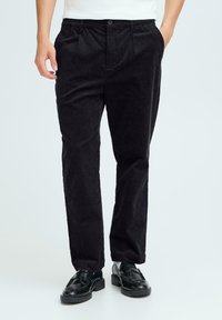 Вельветовые брюки