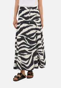 Юбка с воланами