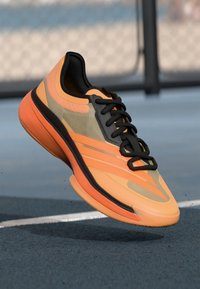 Баскетбольные кроссовки