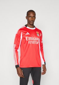 Спортивная форма