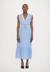 Пляжное платье