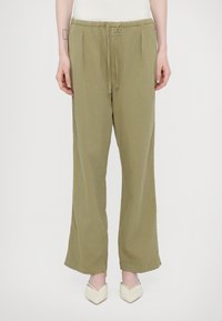 Широкие брюки Широкие брюки