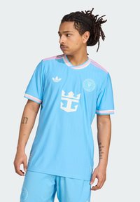 Спортивная форма