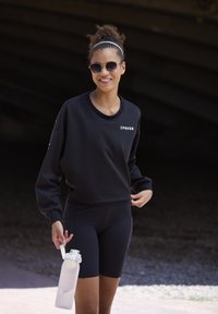 Толстовка Толстовка