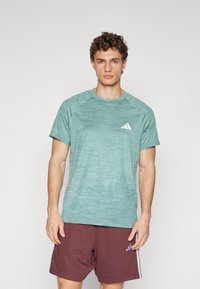 Спортивная майка