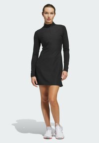 Спортивное платье