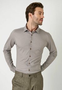 Рубашка Рубашка