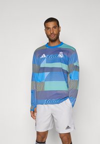 Спортивная форма