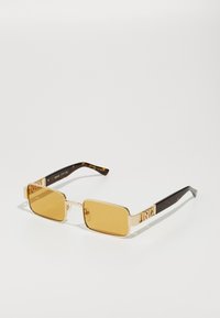 Солнечные очки