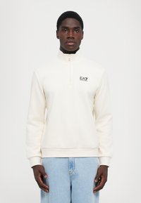 Спортивная кофта