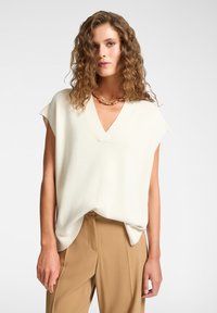 Пуловер с коротким рукавом