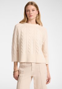 Пуловер с рукавом три четверти