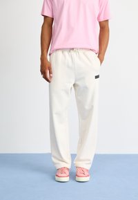 Спортивные штаны Спортивные штаны