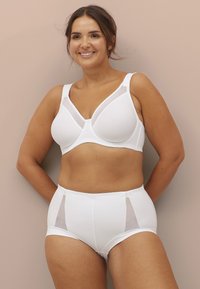 Трусы шортики Трусы шортики