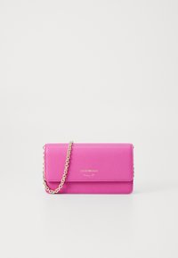 Клатч Клатч