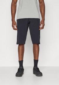 Спортивныве шорты