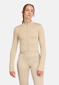 Спортивная куртка