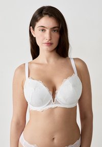 Бюстгальтер на косточках