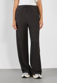 Брюки Брюки