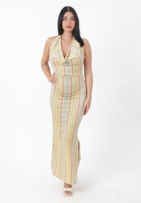 Пляжное платье