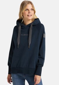 Пуловер с капюшоном