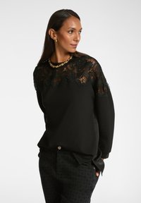 Толстовка Толстовка