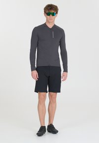 Спортивная форма