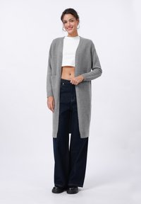 Длинный кардиган