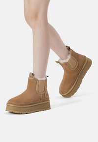 Ботинки челси