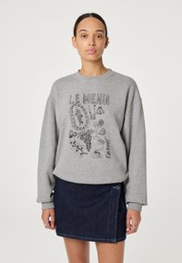 Толстовка Толстовка