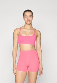 Спортивный бюстгальтер