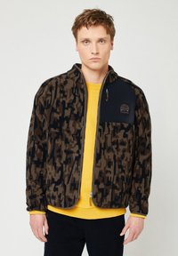 Флисовая куртка